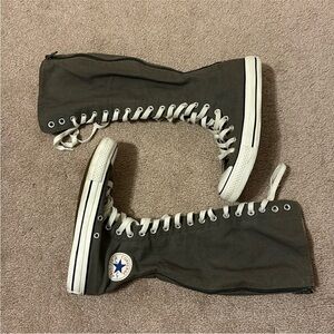 Vintage Converse All Star
Chuck Taylor Grey Knee-High
Sneakers Boots size 9